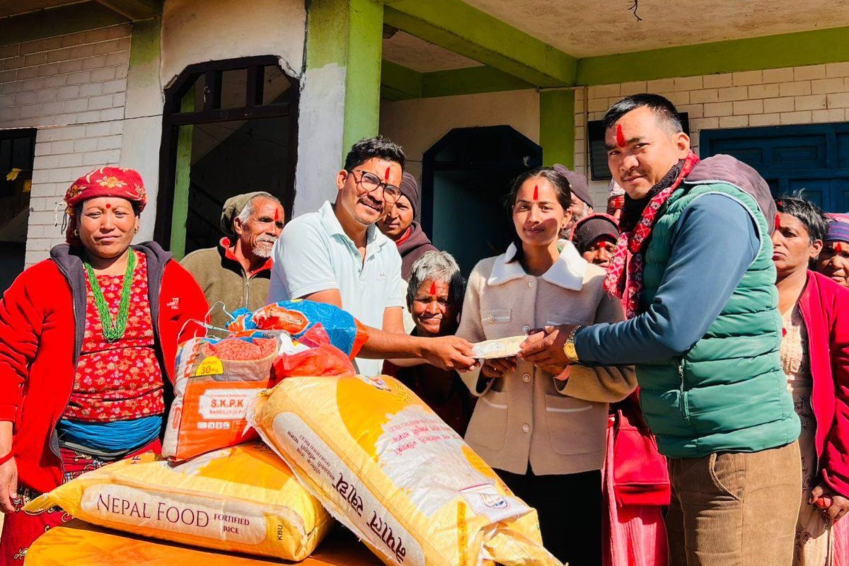 जन्म दिनको अवसरमा  बुद्धभुमि मावन सेवा आश्रममा आर्थिक तथा खाद्यन्न सहयोग 