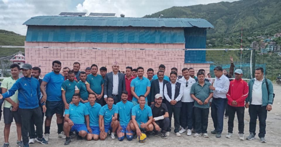 निजामती सेवा दिवस : पुरुष भलिबल प्रतियोगितामा आठविसकोट नगरपालिका प्रथम 