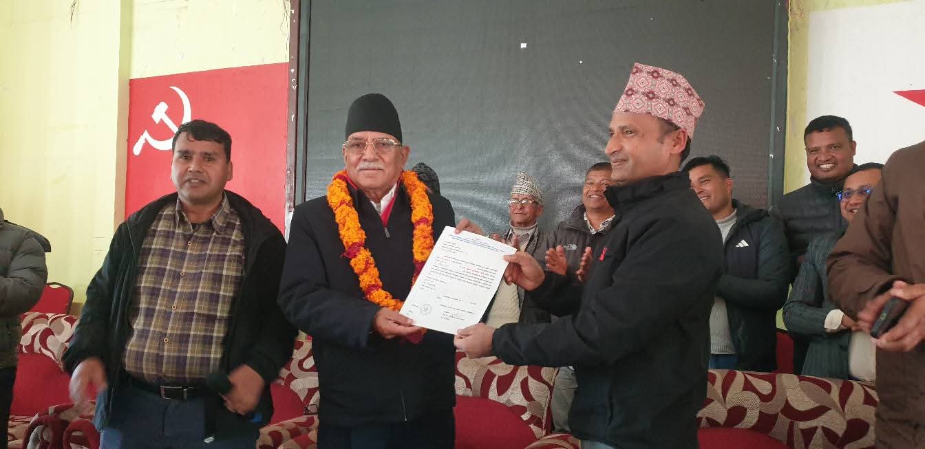 रूकुम पश्चिममै पुगेर गोपाल शर्मालाई टिकट दिदै प्रचण्डले भने जितकाे शुभकामना