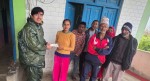 छोराको जन्मदिनको अवसरमा विशाल र सिताद्वारा आश्रमलाई १५ हजार सहयोग 
