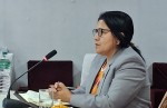 समयमै काम सम्पन्न नगर्ने ठेकेदारलाई कारबाही हुन्छ : मन्त्री रोका