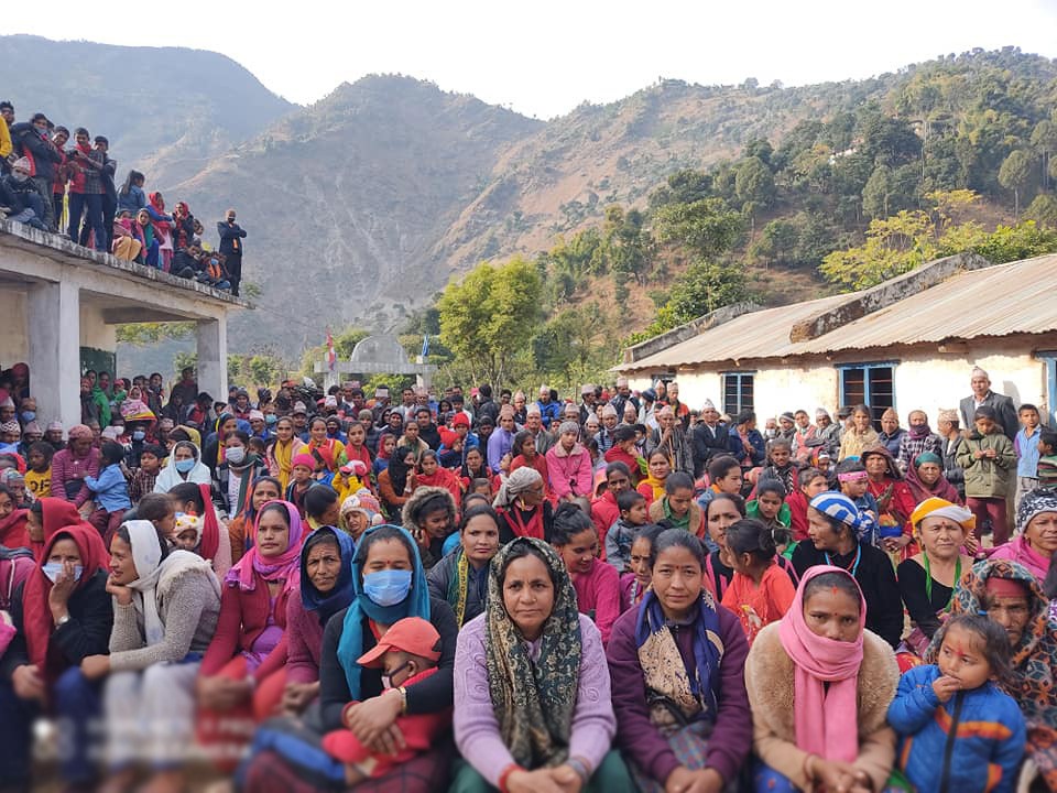 झुलामा संसद विघटनको विरोध