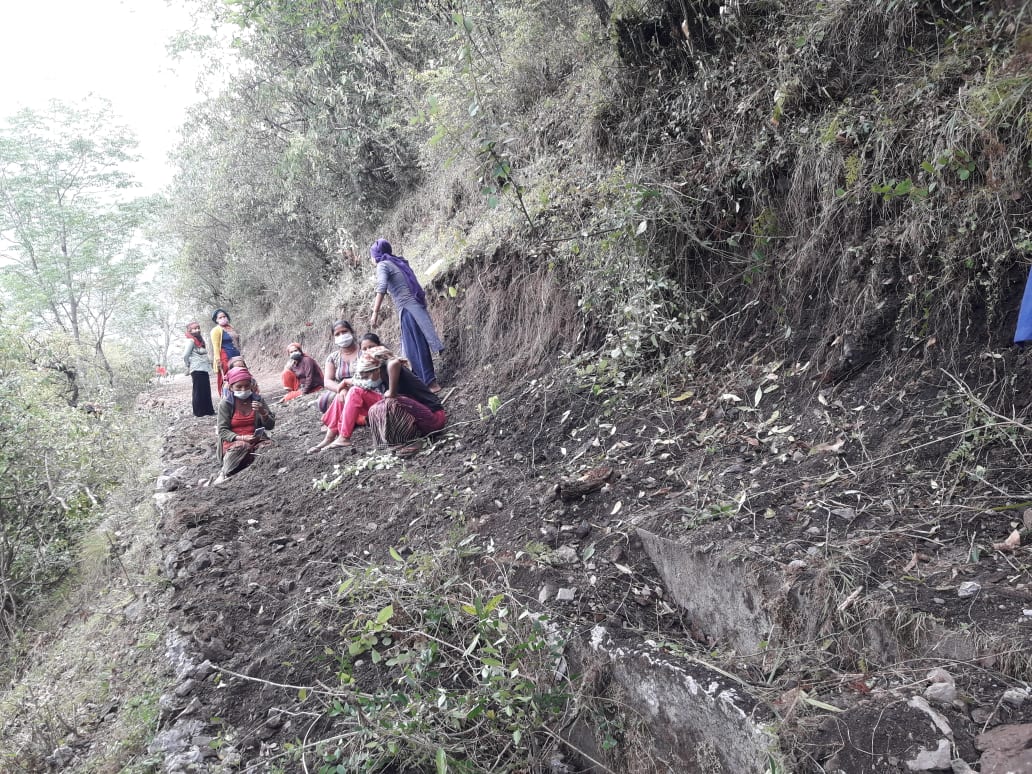 गोरेटो बाटो निर्माण हुँदै