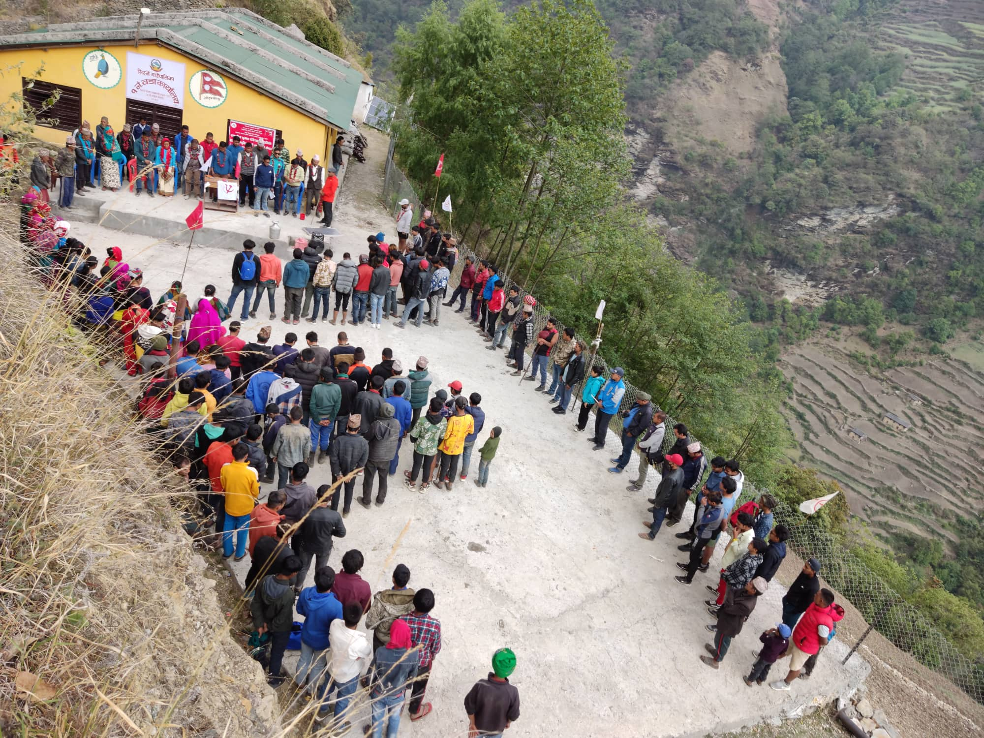 अर्को पटक सिस्नेमा भोट माग्न आउँदा गाडी चढेर आउँछौंः अध्यक्षका उम्मेदवार रेग्मी