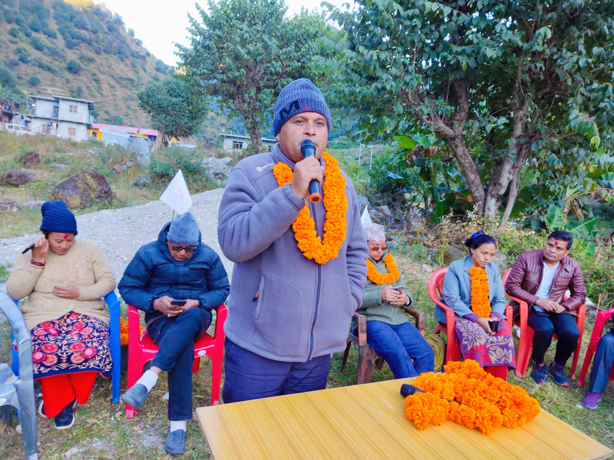 कालो झण्डा देखाउँदैमा जित रोकिन्न: उम्मेदवार ओली