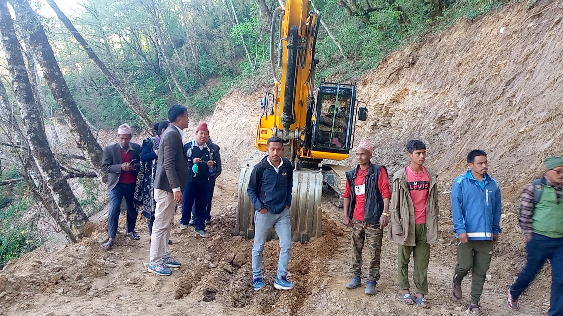 मुसिकोट नगरपालिकाद्धारा विभिन्न योजनाको अनुगमन 