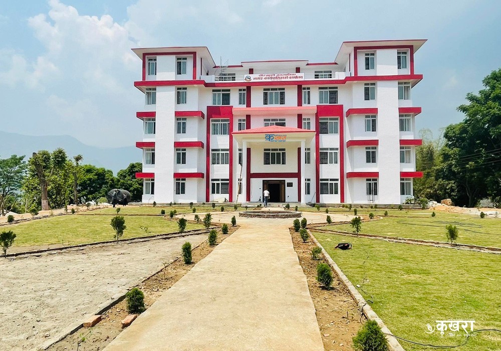 अस्थायी संरचना हटाउन चौरजहारी नगरपालिकाको अनुरोध 