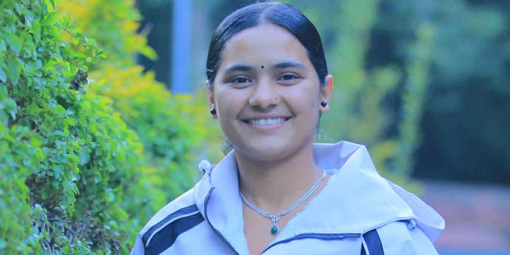 जन्मदिनको अवसरमा बिरामीलाई आर्थिक सहयोग