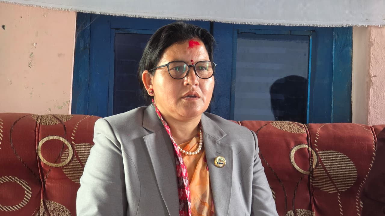 रुग्ण योजनाको ठेक्का तोड्ने प्रक्रिया अघि बढेको छ: मन्त्री खड्का