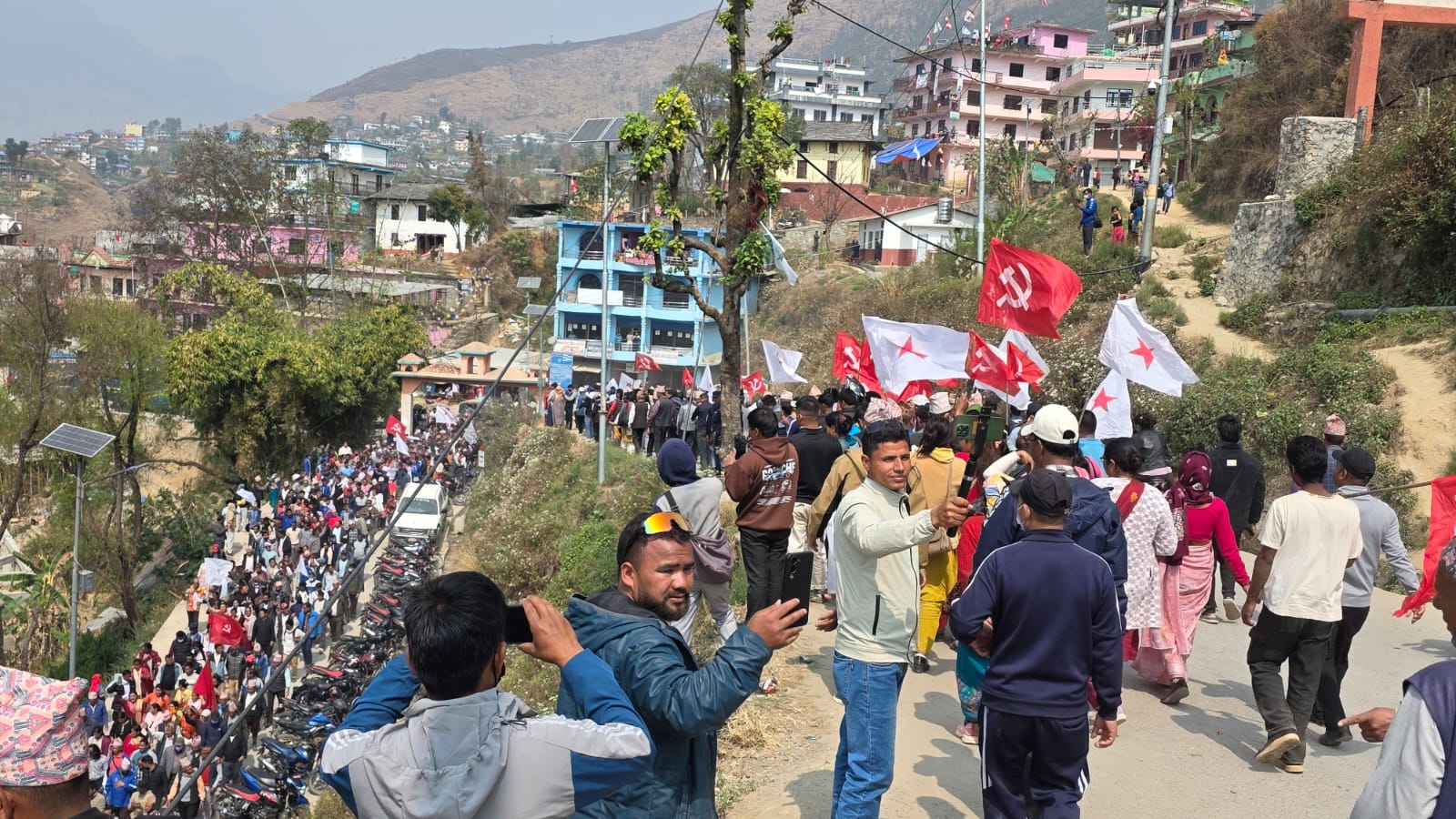 रुकुम पश्चिममा नेकपाको विजय र्‍याली (फोटो सहित) 