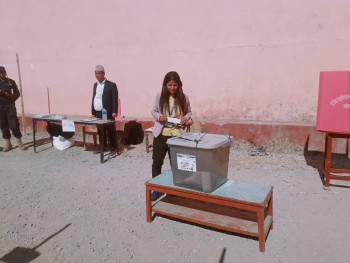 ४ सय ८० कर्मचारी र सुरक्षाकर्मी मध्य ७८ जनाले मात्र मतदान गरे 