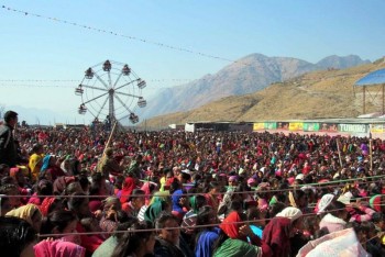रुकुम महोत्सवः स्टलमा स्थानीय व्यापारीलाई प्राथमिकता  