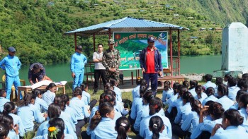 विद्यार्थीलाई शान्ति सुरक्षा र लागु औषध नियन्त्रण सम्बन्धी सचेतना 