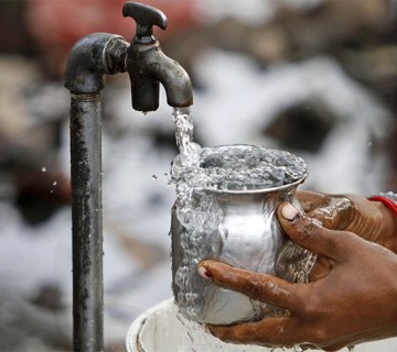 त्रिवेणी १ र २ का १ सय ३१ घरमा खानेपानीका धारा जडान हुँदै 