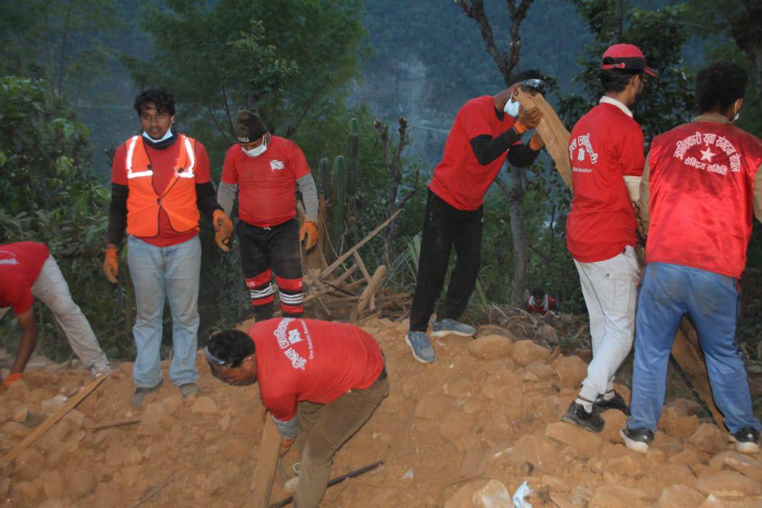 अखिल क्रान्तिकारी द्वारा रामीडाँडामा २० वटा अस्थायी आवास निर्माण 