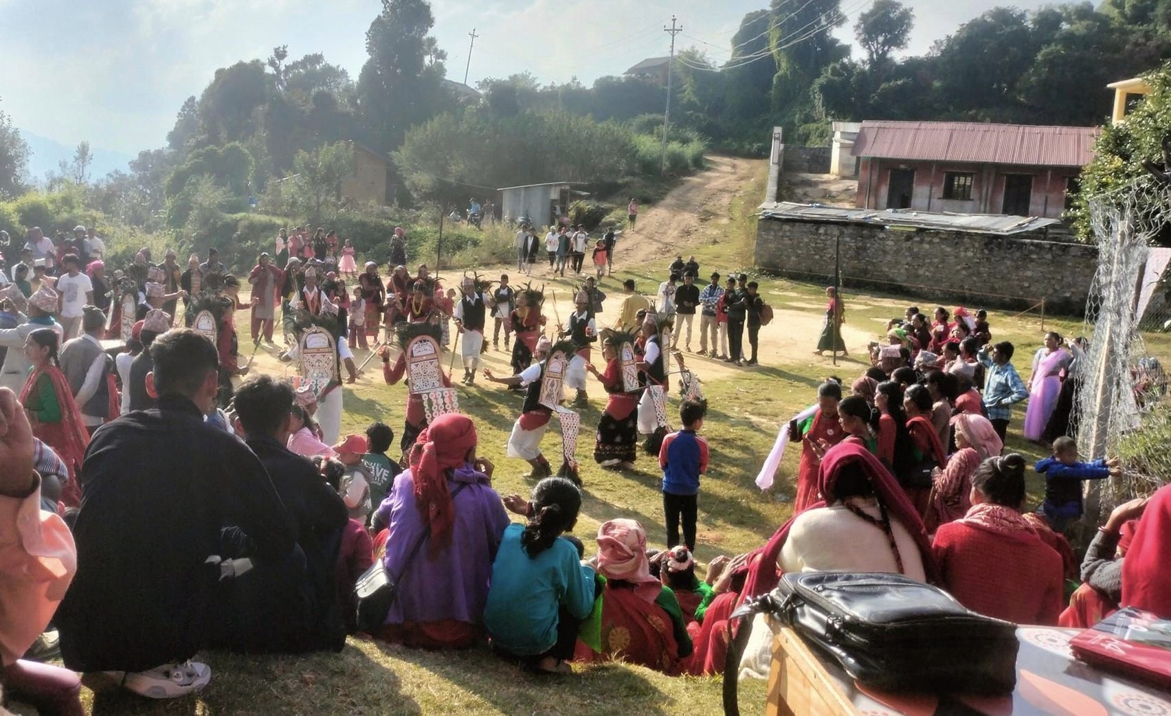 परम्परागत रुपमा लाग्दै आएको गैरिनेटा मेला सुरु