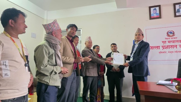 पुनर्निर्माणका लागि तत्काल अनुदान उपलब्ध गराउन नेकपा रुकुम पश्चिमको माग