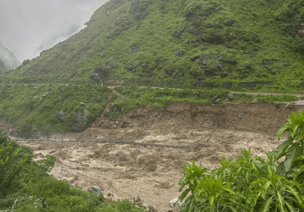 जाजरकोटमा ५ घर बाढीले बगायो, ३८ जना परिवारलाई सुरक्षित ठाउँमा सारियो