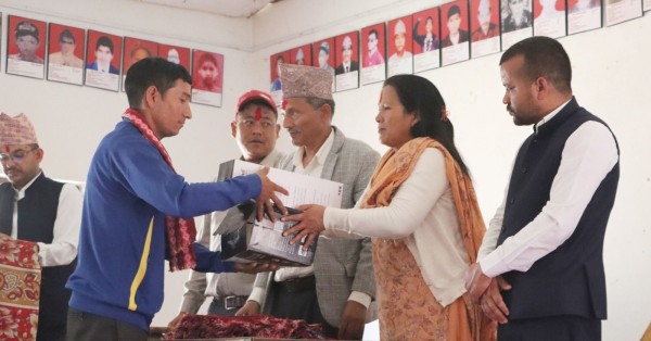 त्रिवेणी गाउँपालिकाले गर्यो सहिद परिवारका सदस्यलाई सम्मान 