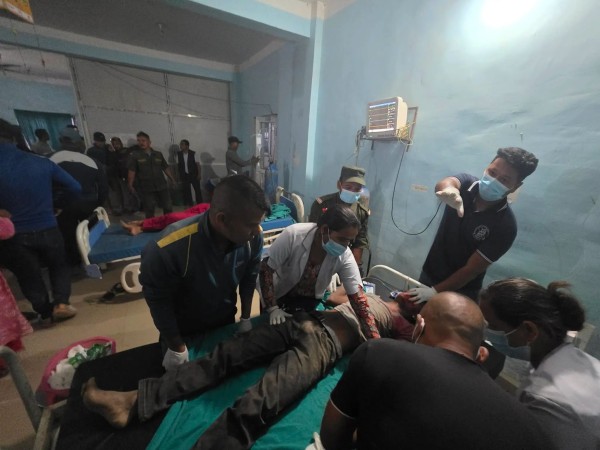 यी हुन आठबिसकोट दुर्घटनाका १२ घाइते (घाइतेकाे नाम सहित)