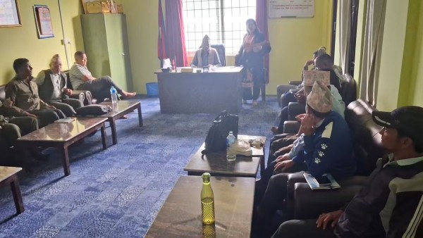 त्रिवेणीमा विद्यालय कर्मचारी र बालविकास शिक्षकको आन्दोलन फिर्ता, आजदेखि नियमित पठनपाठन
