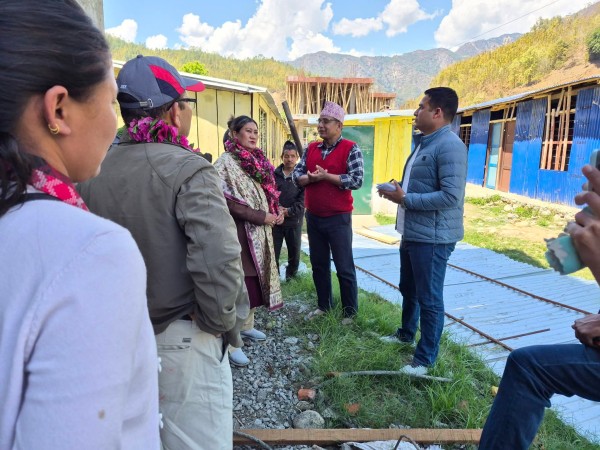 मन्त्री बुढाद्दारा रुकुम पश्चिममा संचालित विभिन्न परियोजनाको अनुगमन