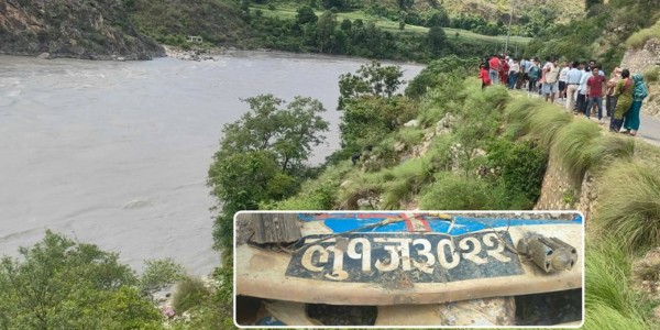सल्यानमा जिप भेरी नदीमा खस्यो, २ जना बेपत्ता