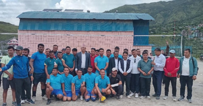 निजामती सेवा दिवस : पुरुष भलिबल प्रतियोगितामा आठविसकोट नगरपालिका प्रथम 