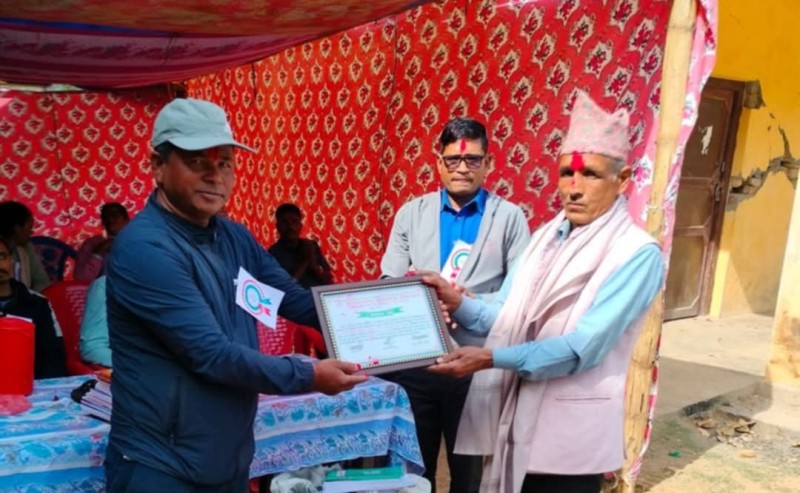 ओलीद्धारा काँशपोखरी विद्यालयलाई ३६ हजार रुपैयाँ बरावरको शैक्षिक सामग्री सहयोग 