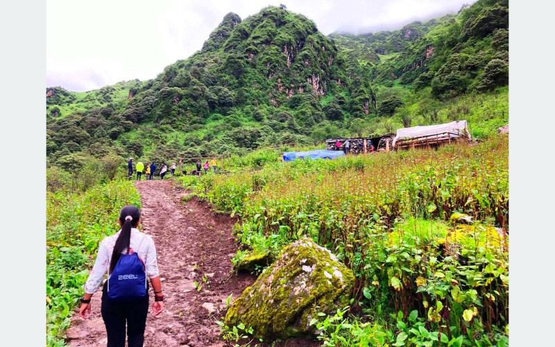 ‘पर्यटक बढेपछि गोठमै आम्दानी’