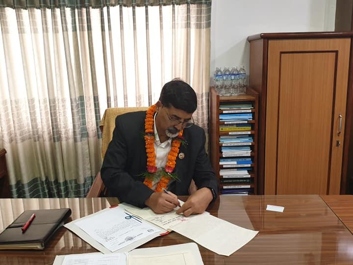 अर्थमन्त्री शर्माद्धारा स्वास्थ्यकर्मीको जोखिम भत्ताका लागि ६५ करोड १४ लाख बजेट स्विकृत 