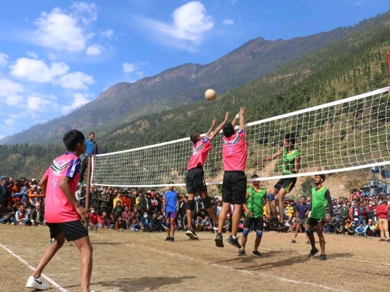 १ लाख ६ हजार पुरस्कारको भलिबल बाँफिकोट ४ ले जित्यो 