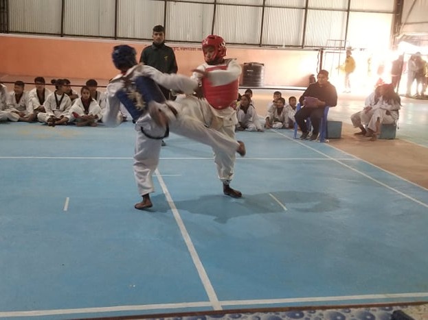 रुकुम पश्चिमका ११ तेक्वान्दो खेलाडिले प्रदेश छनौट खेल्दै  