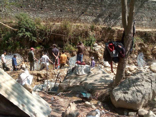 सिम्रुतु खोलामा तटबन्ध निर्माण सुरु 