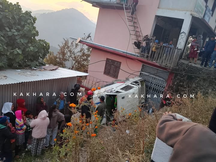 बागबजार नजिकै बोलेरो जिप दुर्घटना 