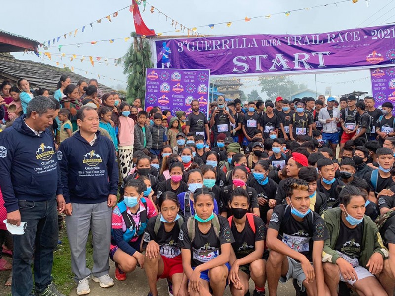 भूमेको भूमिमा ‘गुरिल्ला’ म्याराथन (फोटो फिचर)