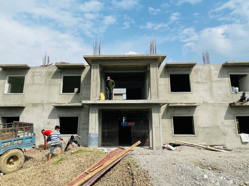 बाँफिकोट गाउँपालिकाको भवन निर्माण कार्य अन्तिम चरणमा