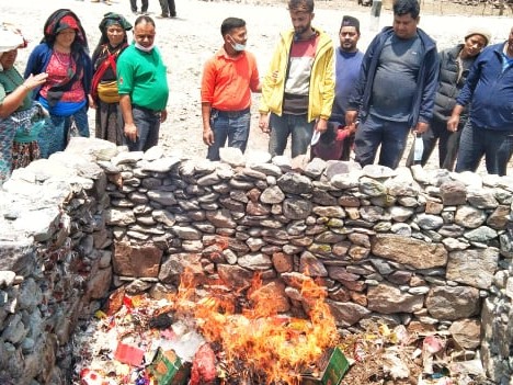 दुर्गमका बजारमा पहिलो पटक अनुगमन