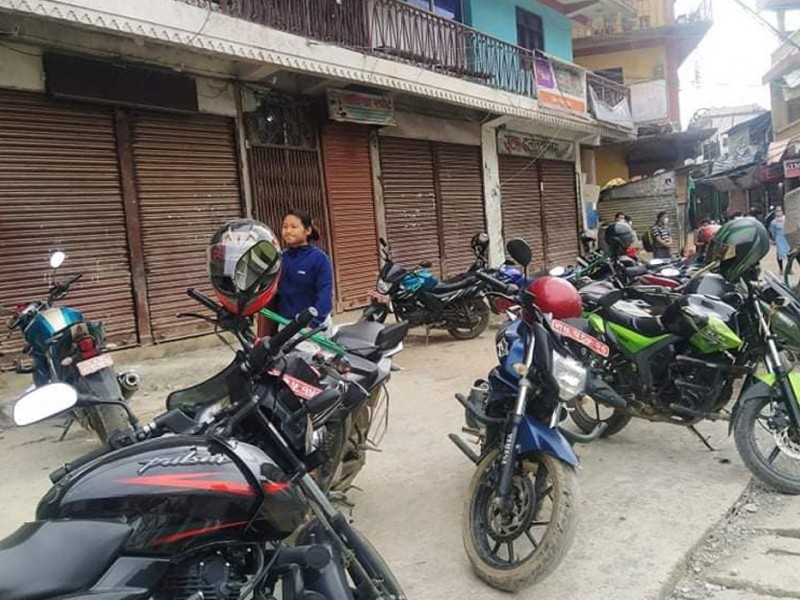 अब मुसीकोटमा मोटरसाईकल पार्किङ गरेको शुल्क लाग्ने 