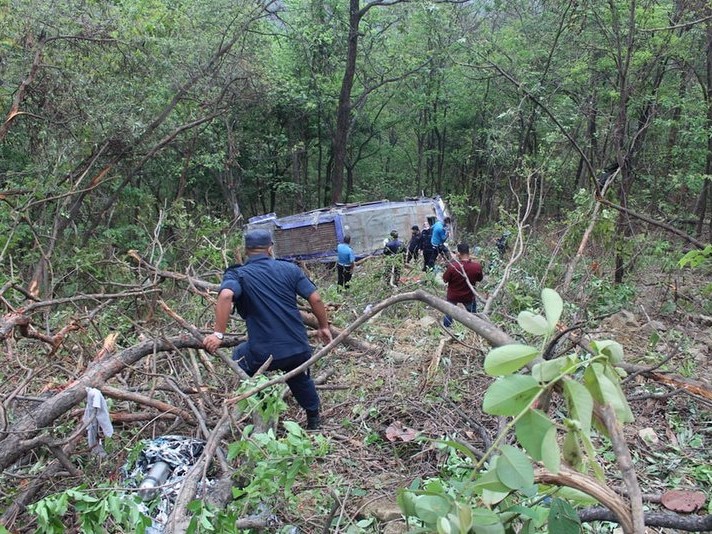अपडेटः दाउन्ने दुर्घटनामा मत्यु हुने चार जनाकै परिचय खुल्याे, रुकुम पश्चिमका ३ र रुकुम पूर्वका १ जना