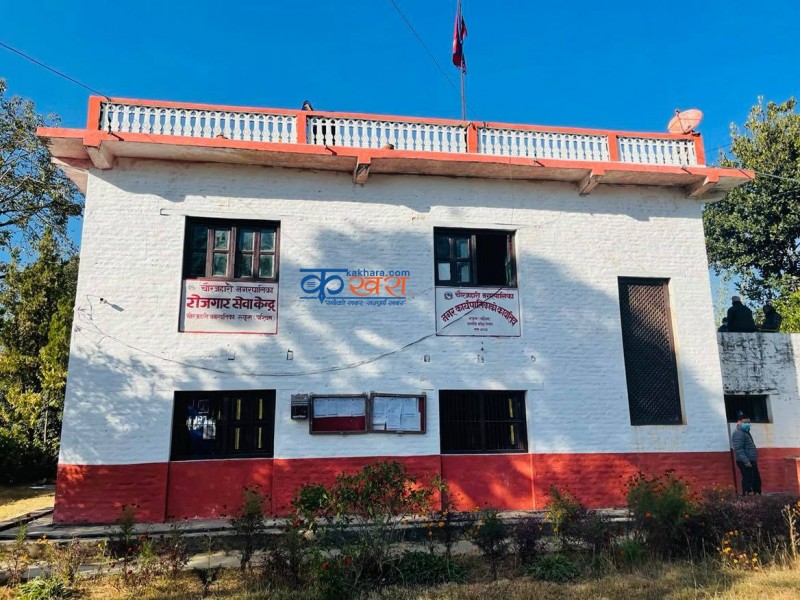 चौरजहारीमा लक्ष भन्दा बढी राजश्व संकलन हुने