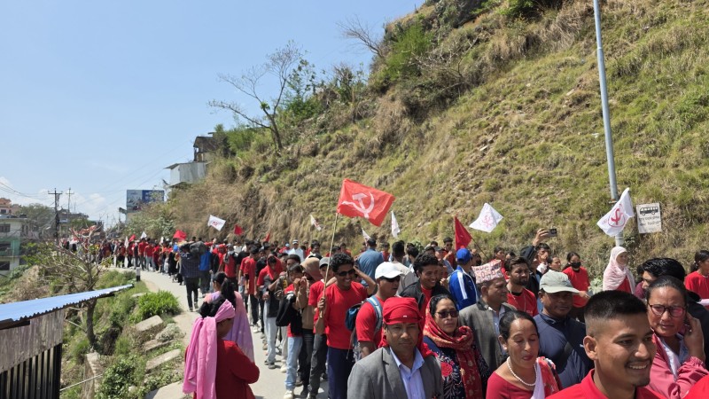 मुसिकाेटमा वाइसीयलकाे र्याली (फाेटाे फिचर)