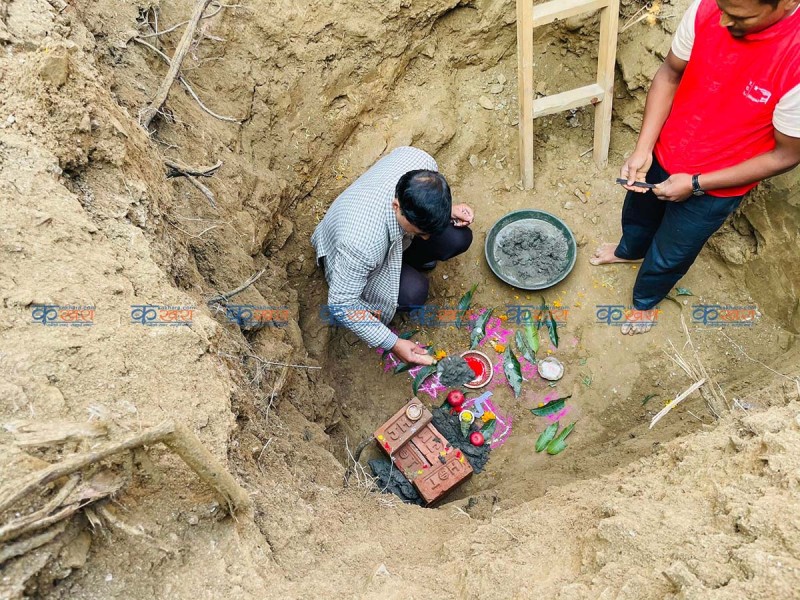 अर्थमन्त्री जनार्दन शर्माद्धारा दुध उद्योगको शिलान्यास