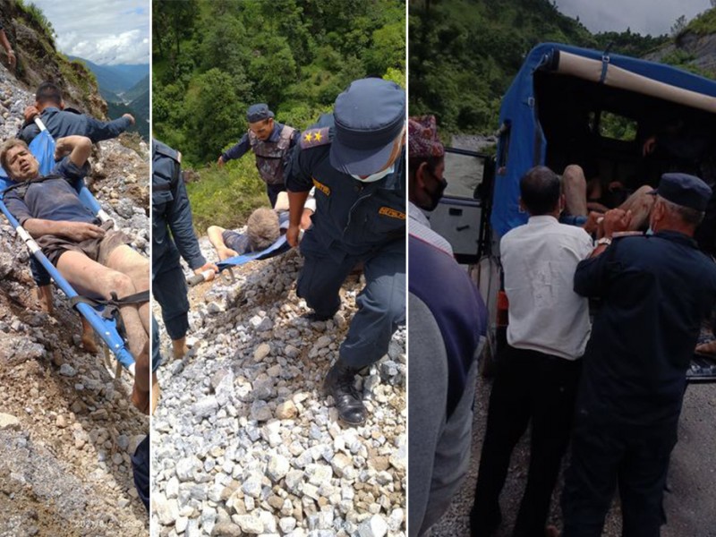 पहिरो खस्दा पुरिएका दुई जनाको जिवितै उद्धार 