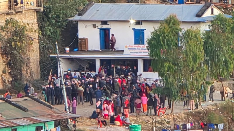 रुकुम पश्चिममा एमालेका महाधिवेशन प्रतिनिधि छान्न मतदान जारी