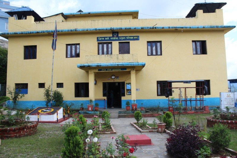 कैदि बन्दिलाई स्वतस्फुर्त सम्पर्कमा आउन प्रहरीको अनुरोध, सम्पर्कमा नआए थप कानुनी सजाय हुने चेतावनी 