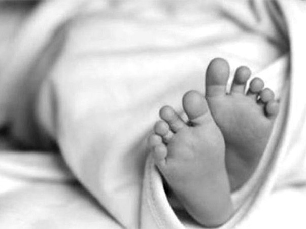 रुकुम पश्चिममा चुल्होमा पर्दा ६ महिने नाबालकको ज्यान गयो 