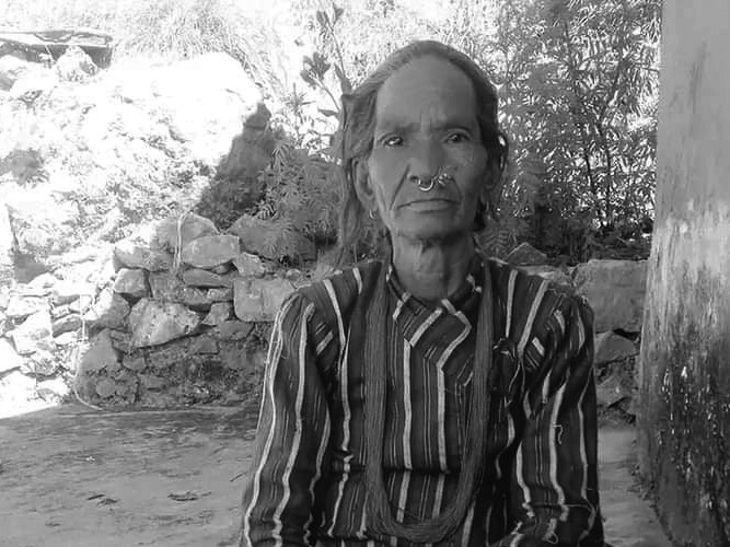 धुँवामा ‘निसास्सिएर’ महिलाको मृत्यु 