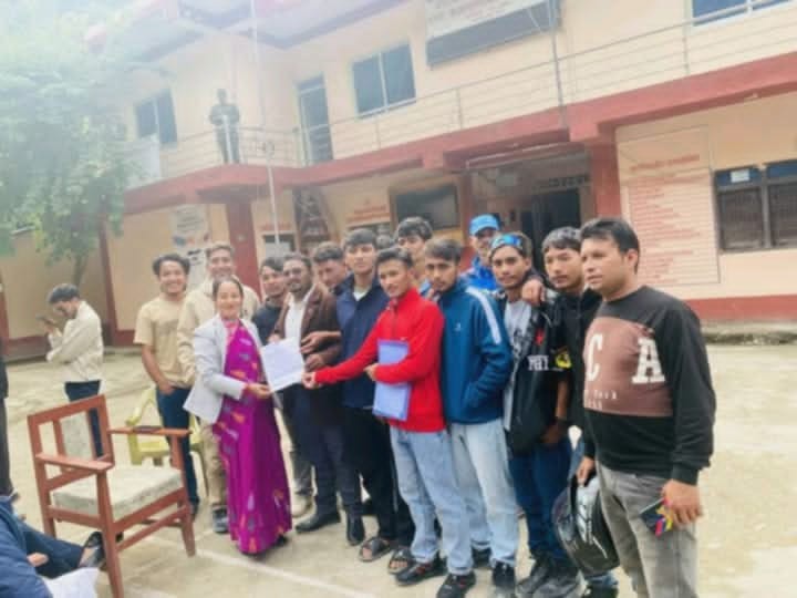 जेन-जी युवा समुहदाद्धा आठविसकोट नगरपालिकालाई ध्यानाकर्षण पत्र,  केके छन् माग ?