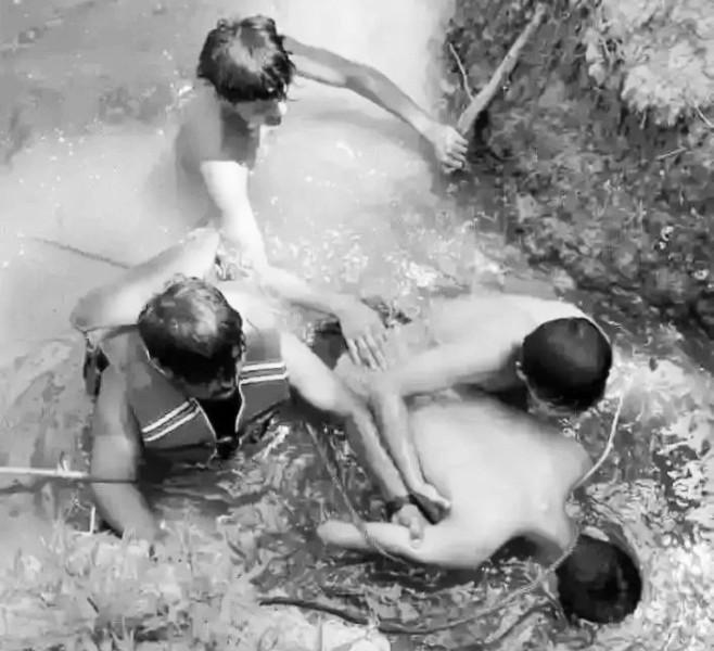 त्रिवेणीका एक किशोरको पौडी खेल्ने क्रममा डुबेर मृत्यु